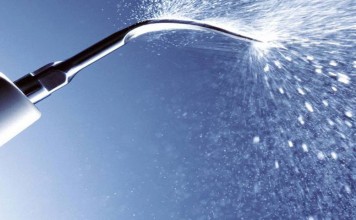 Airflow Tekniği İle Ağrısız Diş Temizliği